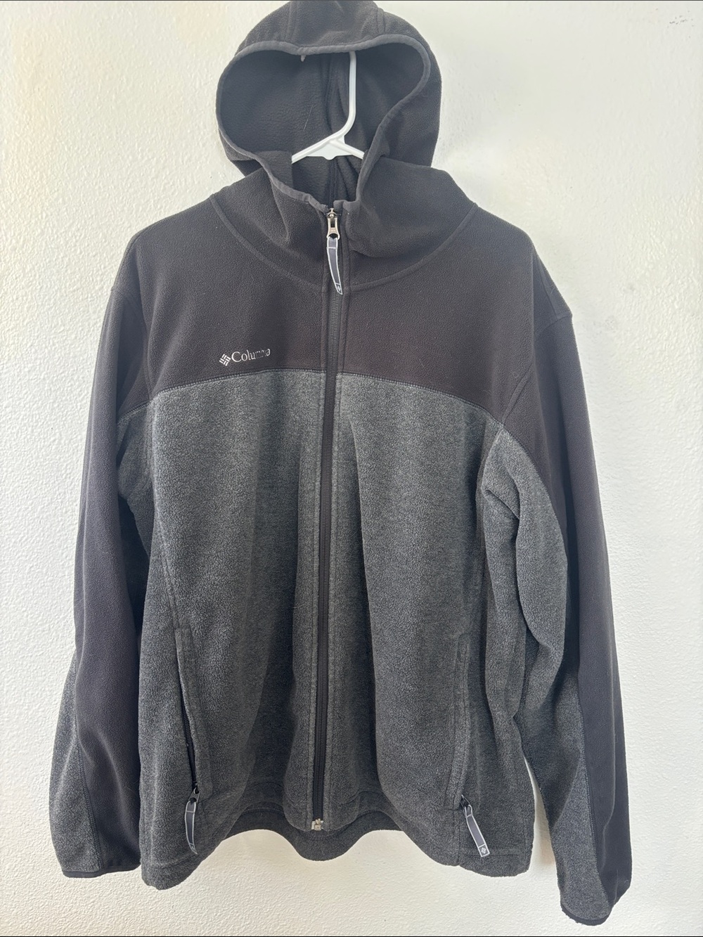 Columbia Two-Tone Gray Hooded Full-Zip Jacket